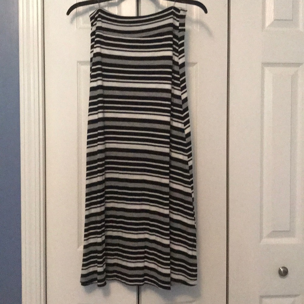 Black/white maxi skirt